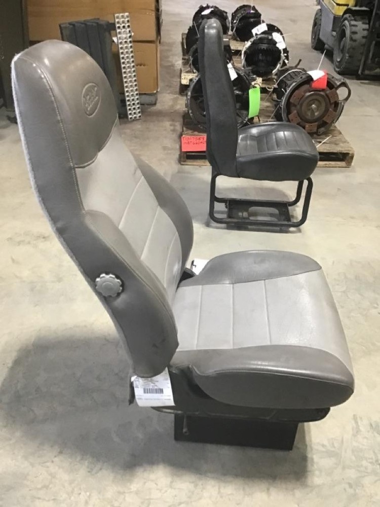 Replaces 2013 PETERBILT 384 FRONT SEAT , MD
