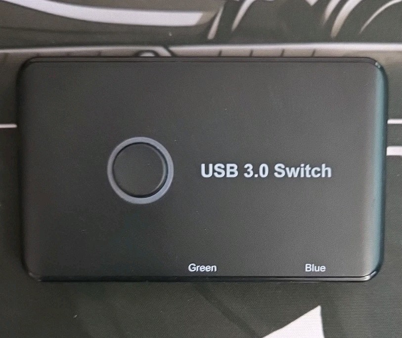 USB2.0 2 in 4 Out USB 2.0 Sharing Switch Box KVM Switch Box Switcher