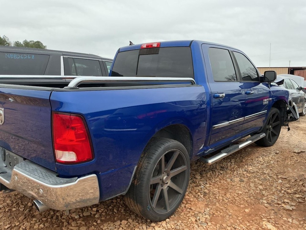 TDODR1500 2015 Glove Box 4985773