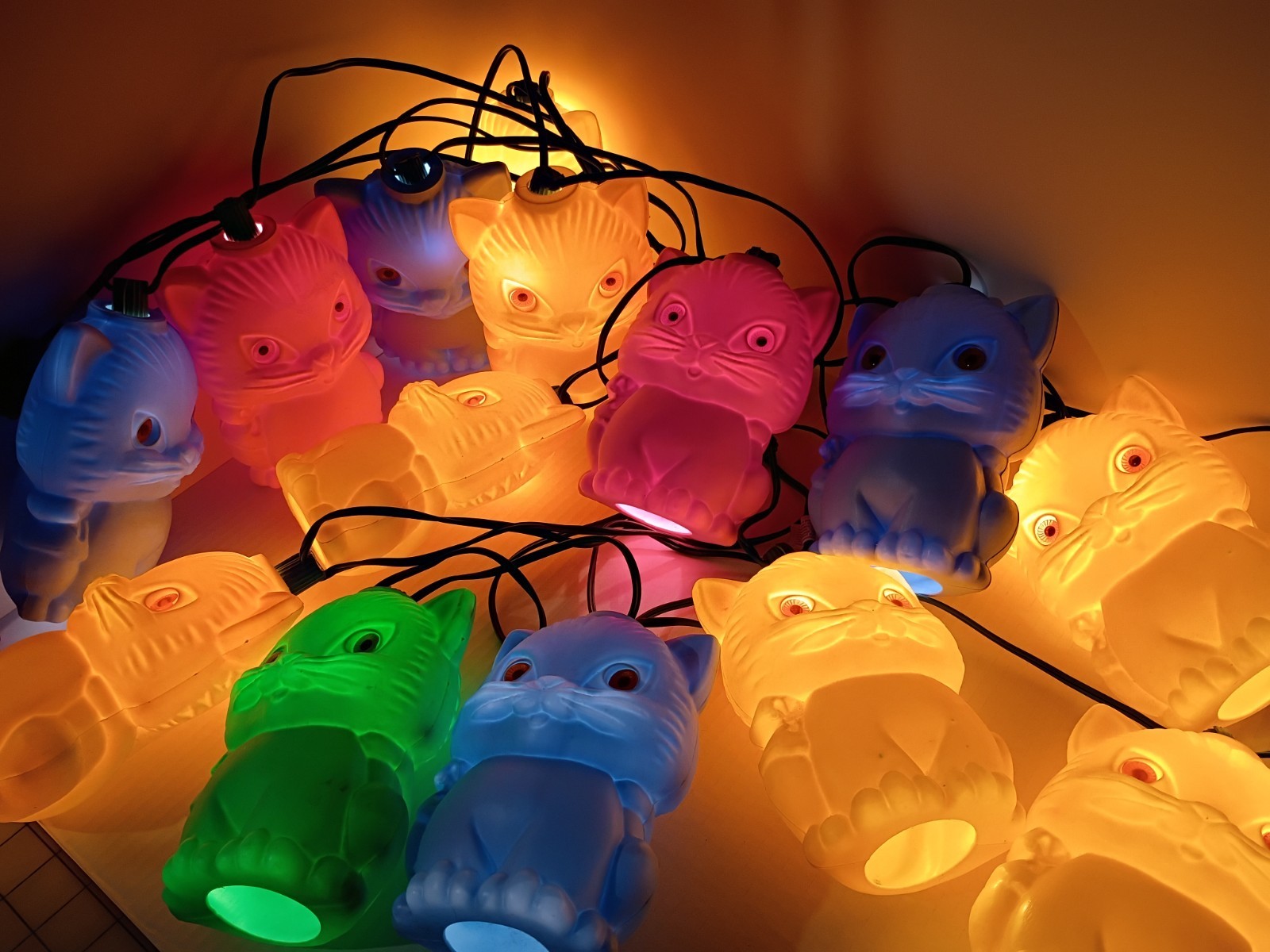 Vtg 60’s Pasta CAT Blow Mold 13pc String Lights RV Camper Patio Tiki Parti Lites