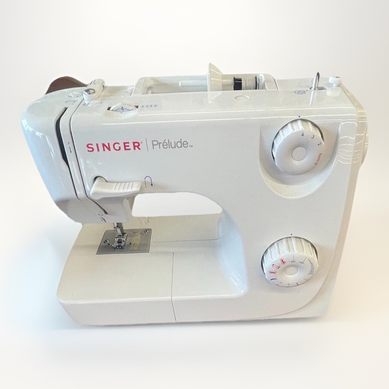 Singer Prelude 8280 Sewing Machine Mechanical Beginner Portable Tested