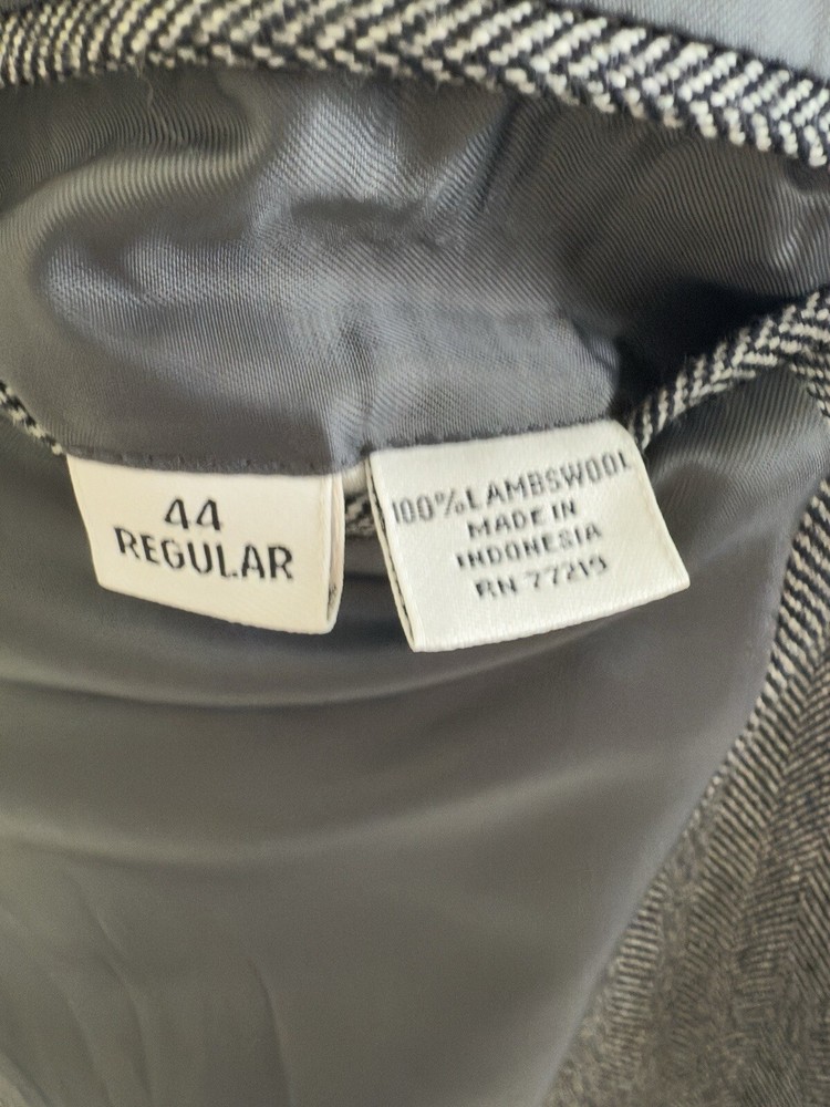 Joseph Feiss Men’s 44R Gray Herringbone Lambswool 2 BTN Blazer EUC
