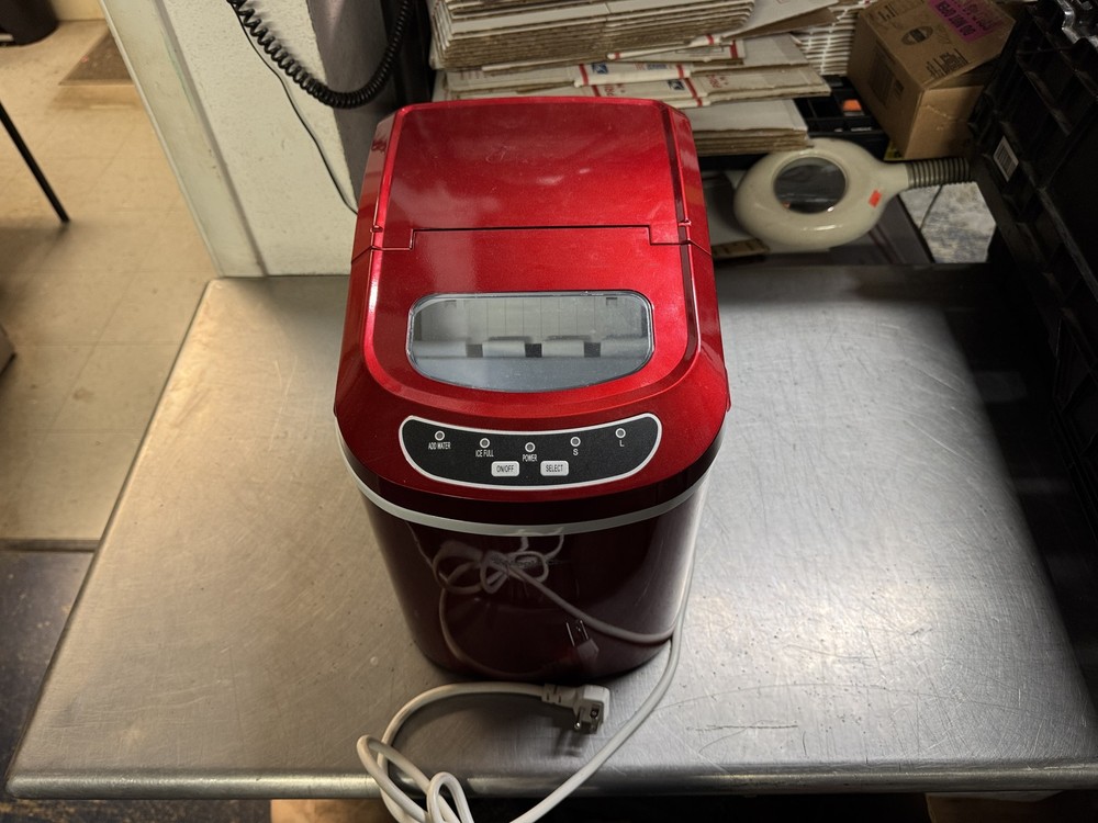 Magic Chef MCIM22R Ice Maker