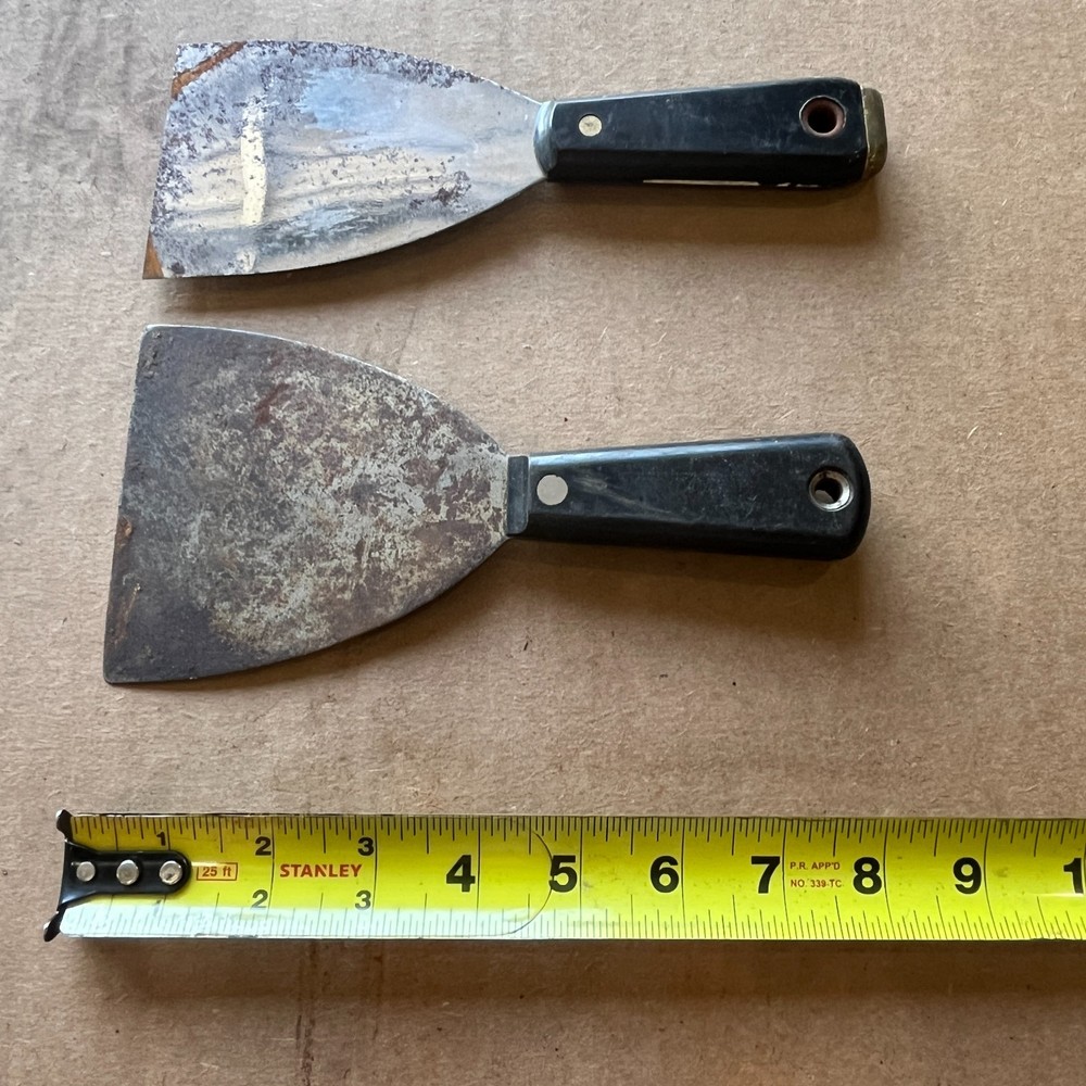 Red Devil 2 pc Putty Knife Set with 3" and 4"