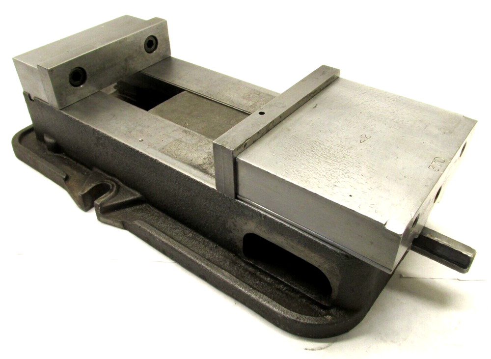 KURT ANGLOCK 6" MILLING MACHINE VISE w/ JAWS - #D675