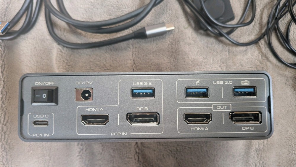 Sw522 KVM Switch 2 Port DGYBDFC docking station