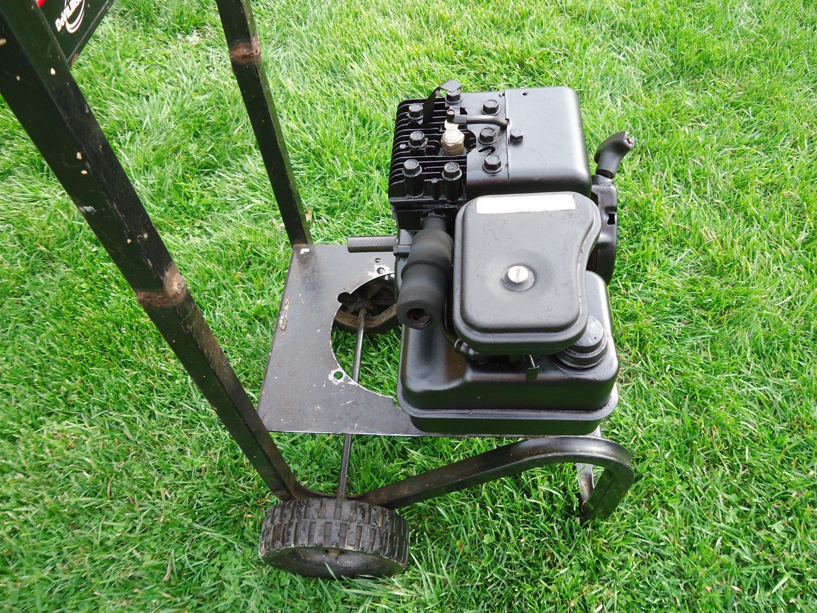 Vintage / Briggs & Stratton 3 HP Engine / Minibike /Go Kart / Tiller