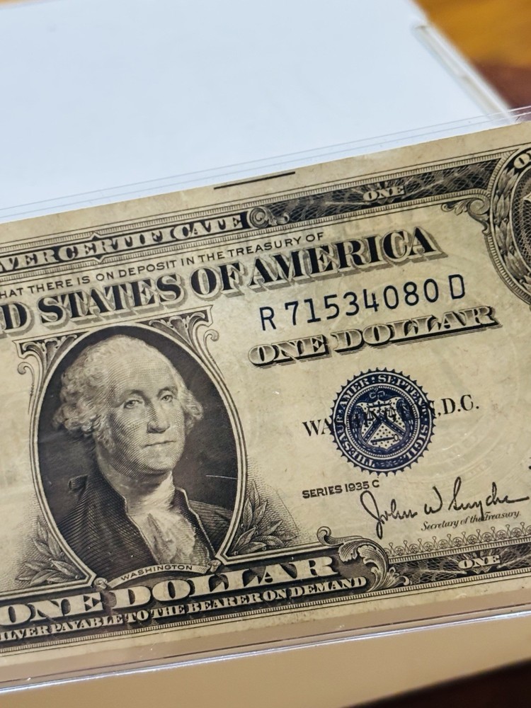 Crisp! 1935c 1$ Silver Certificate ERROR MISCUT Nice Pronounced Line