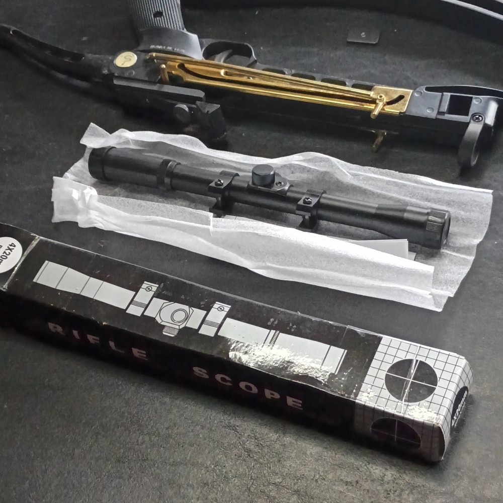 Cobra Self Cocking Crossbow Bundle With Scope 94 Bolts