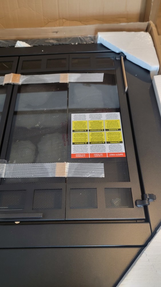 Uniflame Medium Glass Fireplace Doors with Screen