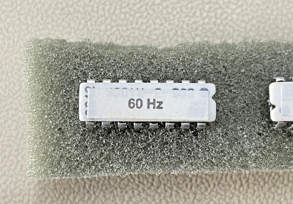 Old School Kicker 60Hz Chip, Pair, NOS