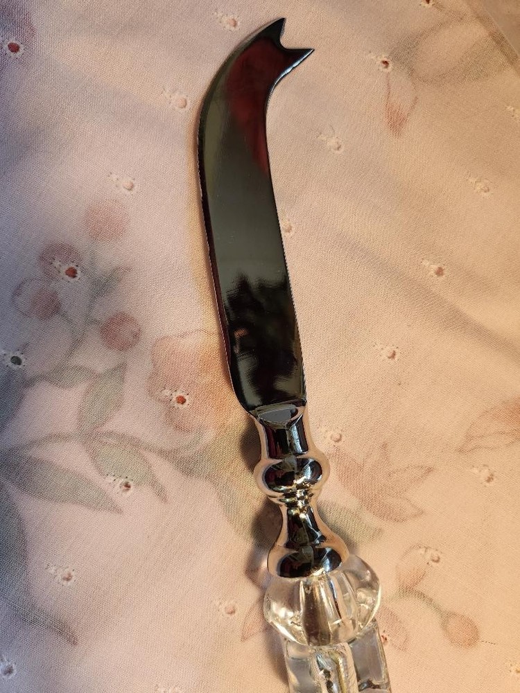 wedding cake knife beautiful