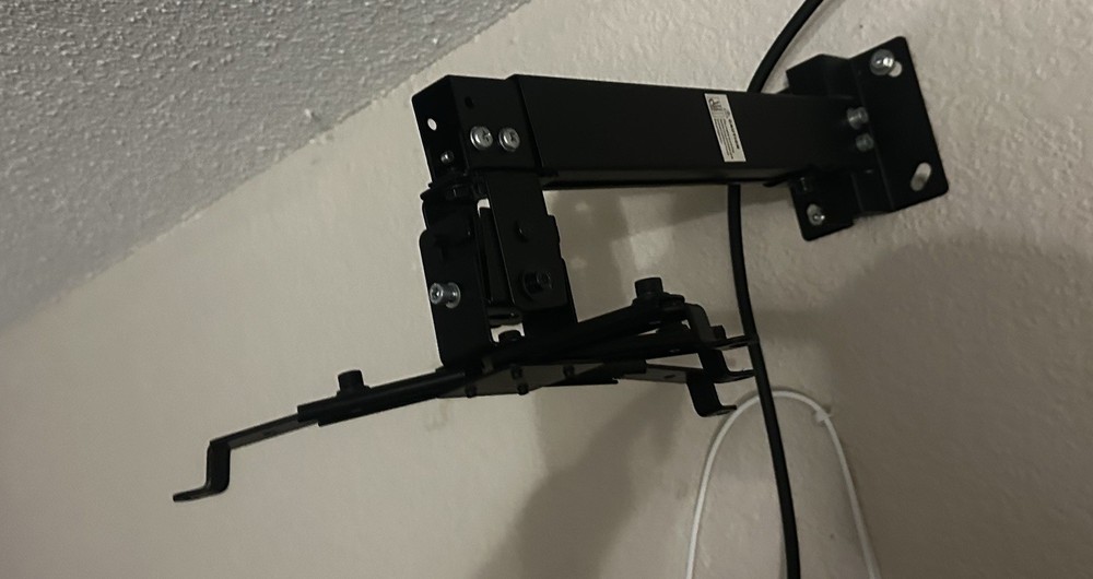 Mount-It! Full Motion Projector Wall & Ceiling Mount