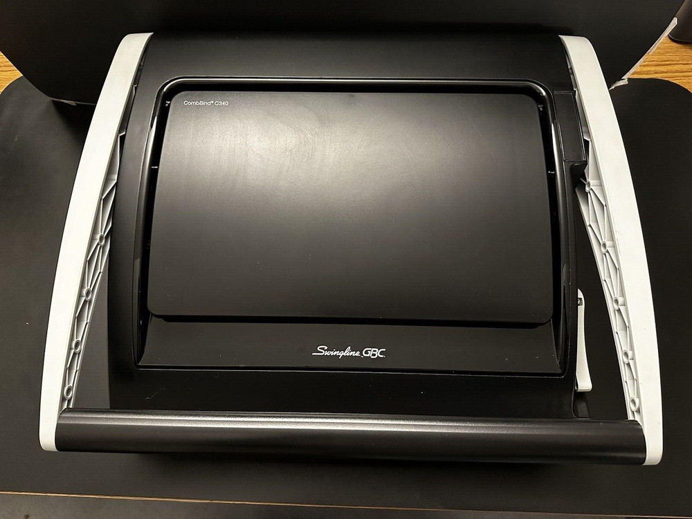 Swingline GBC CombBind C340, Precision Punch Manual Binding Machine