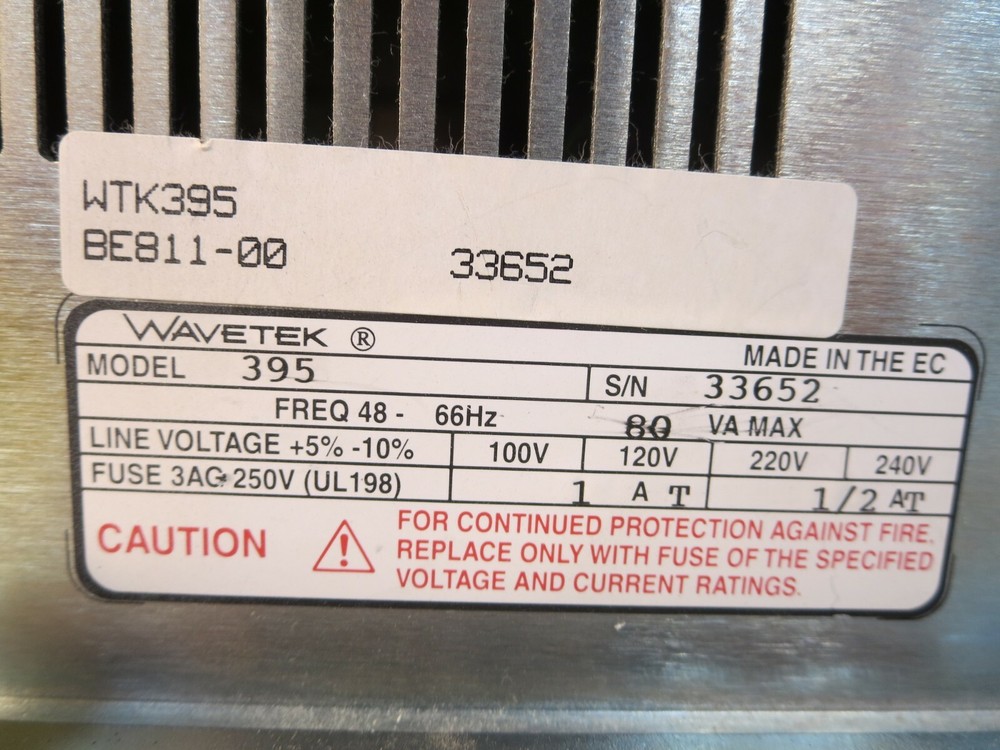 Wavetek,Mod: 395,100 MHZ Synthesized Arbitrary Waveform Generator,Unit Powers On