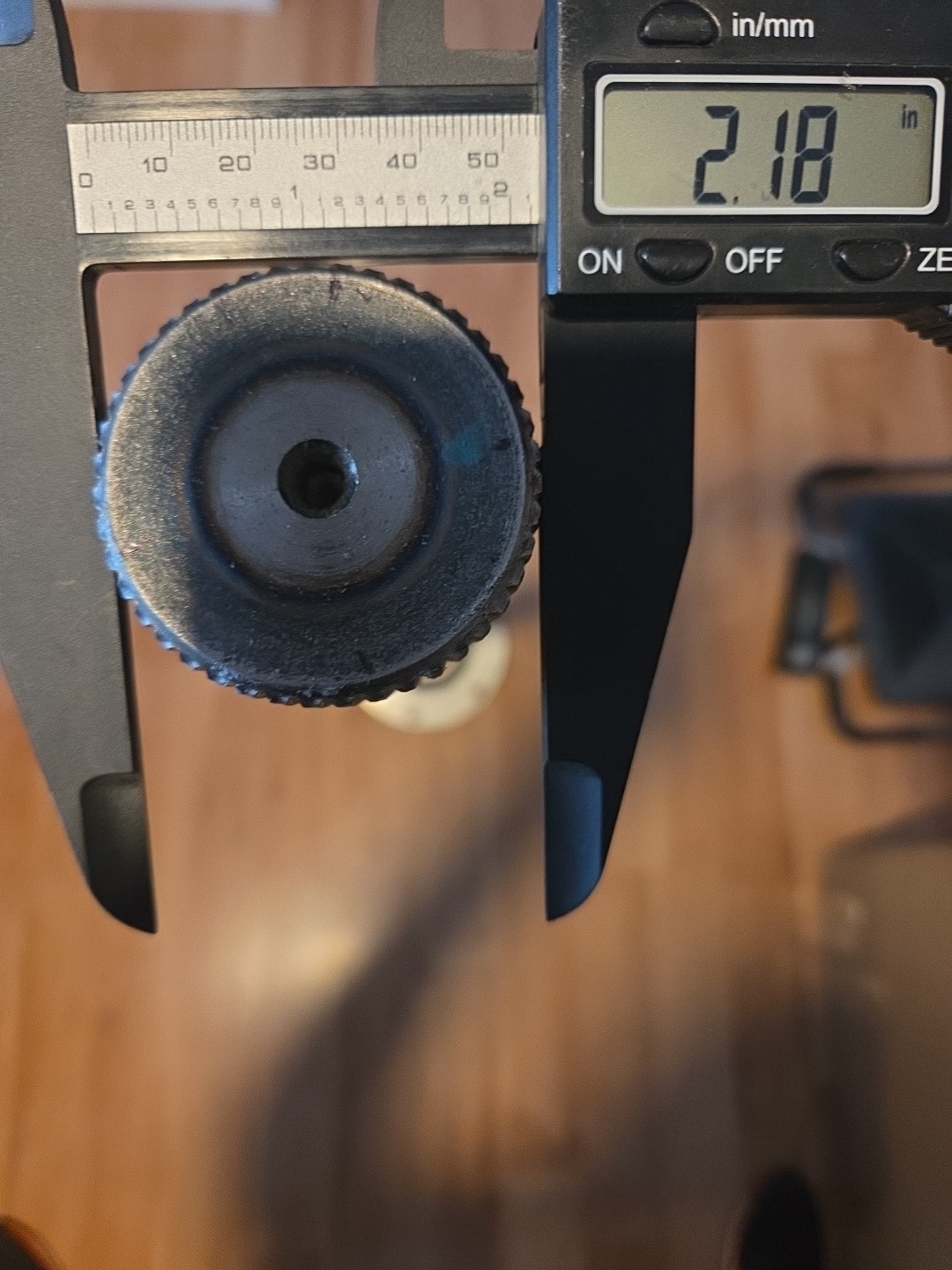 25133700 AXLE SHAFT 43 Splines 2.19" Spline OD 47-1/16" OAL 6 Bolt