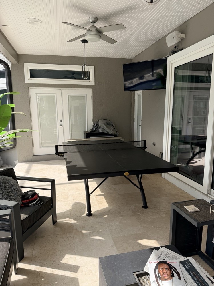 Stiga Ping Pong Table 9 Ft. Stationary model   High Grade