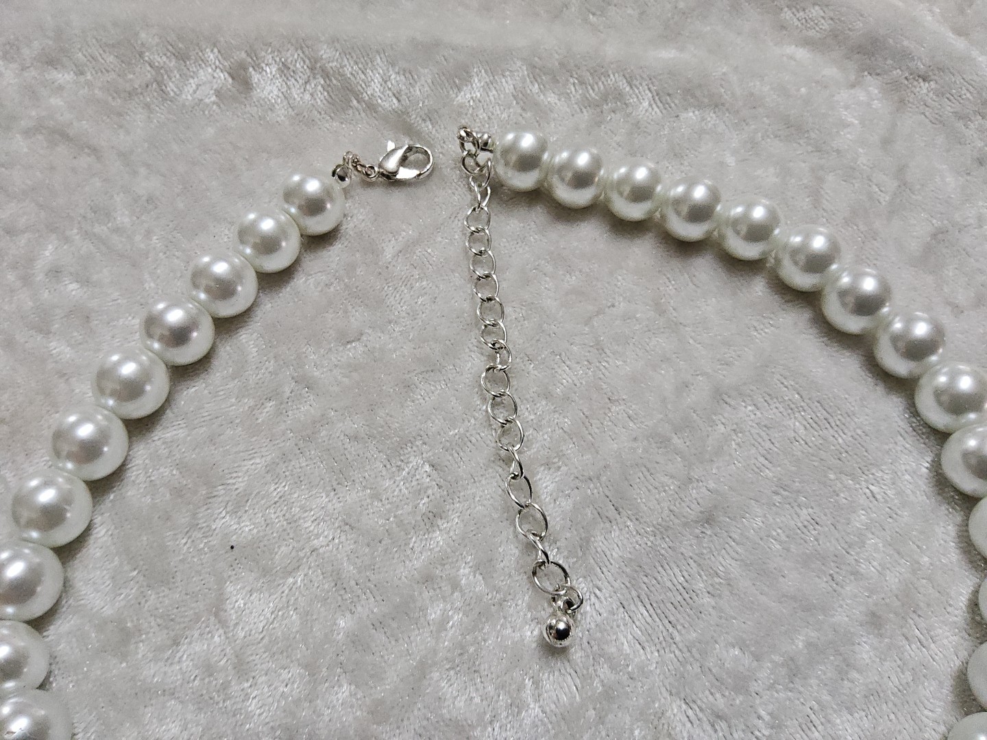 White Faux Pearl Glass Beaded Choker Necklace 16in