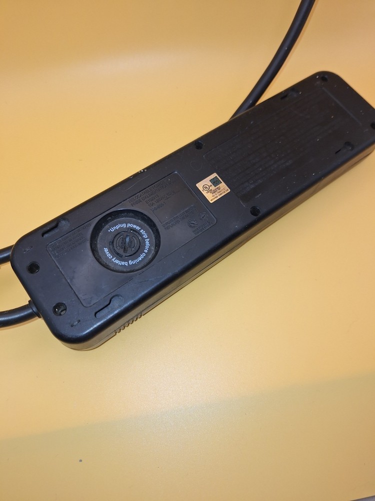 Eight outlet l e d programmable a c outlet by day or week