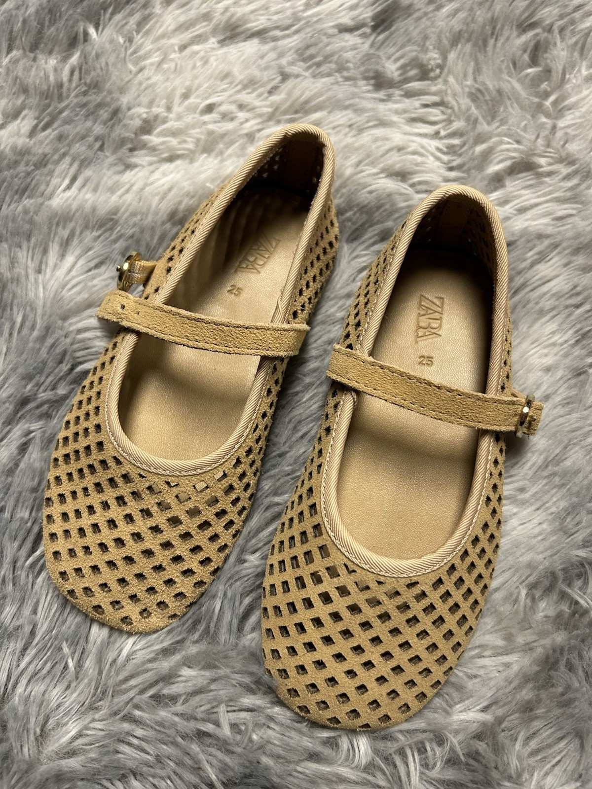 Zara EU Size 25 Toddler Girl Flats Light Brown Buckle Strap