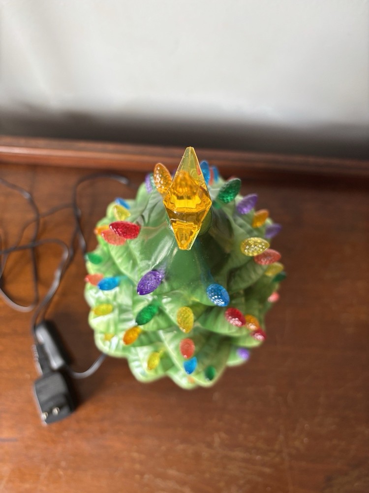 Animated Lightup & Musical Tree/carousel Multicolor Not Ceramic