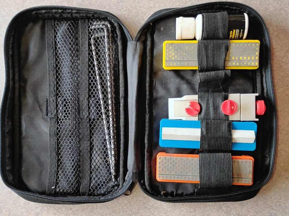 Smith's knife sharpener kit