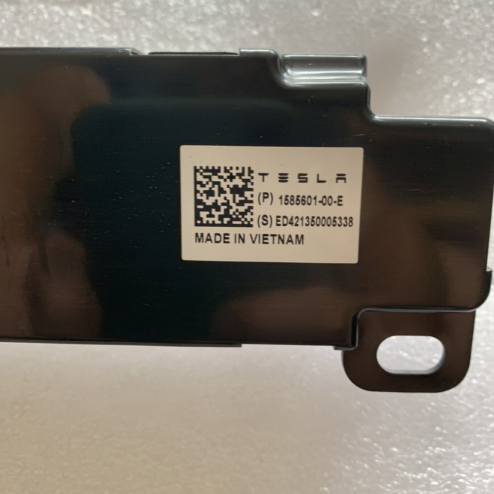 2017-2022 OEM TESLA Model 3 WIFI Bluetooth Antenna Module Unit