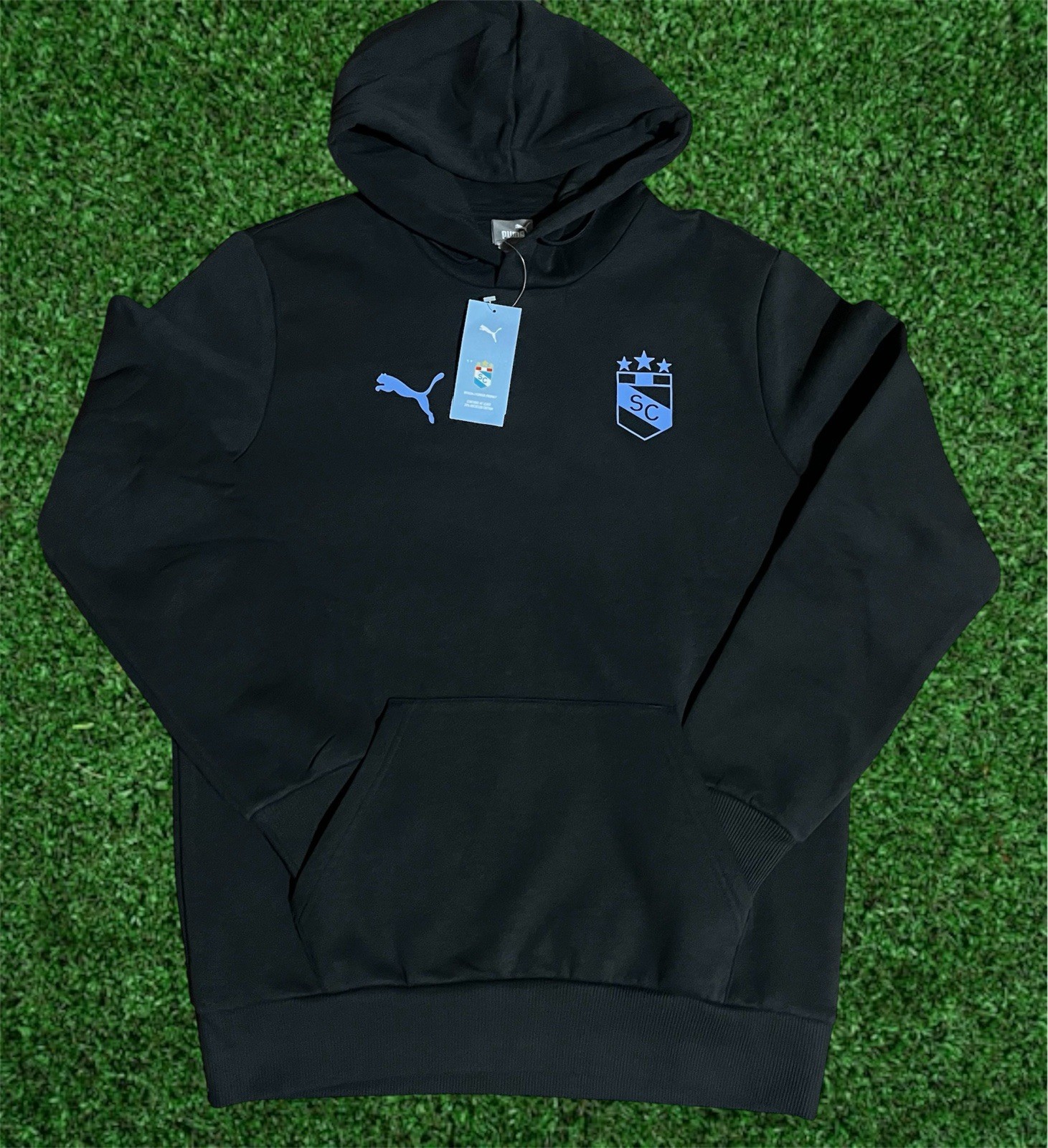 PUMA  POLERA CON CAPUCHA FUTBOL SPORTING CRISTAL  PERU