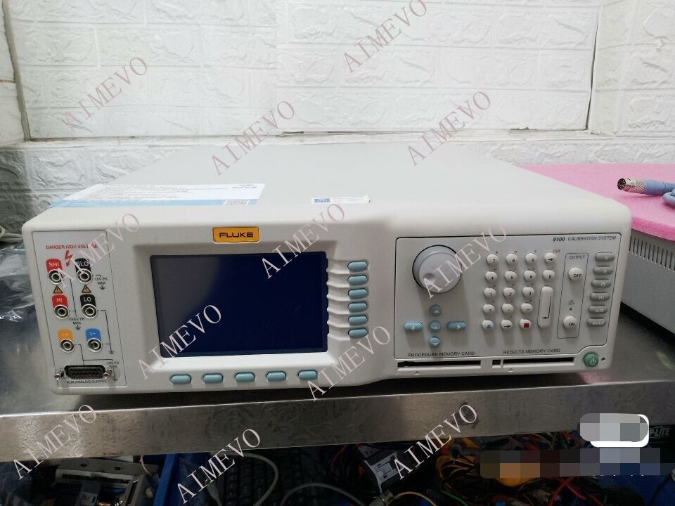WAVETEK Fluke 9100 Calibration System