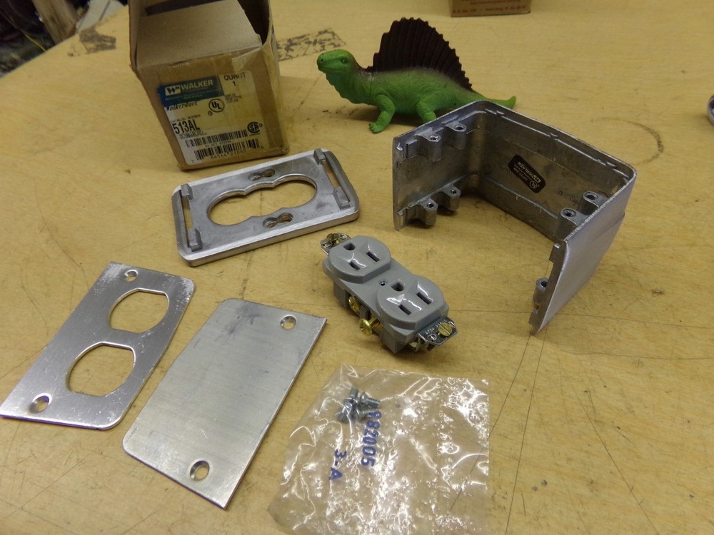 NEW Walker Fitting 513AL *Free Shipping*