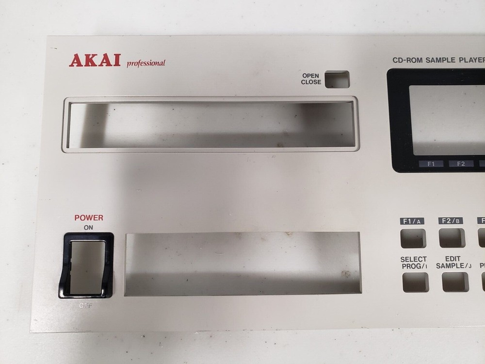 Akai sampler CD3000 faceplate