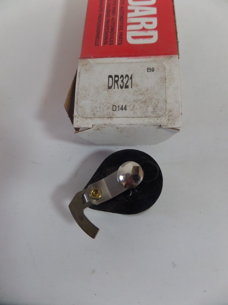 DR321 distributor rotor  NOS vintage