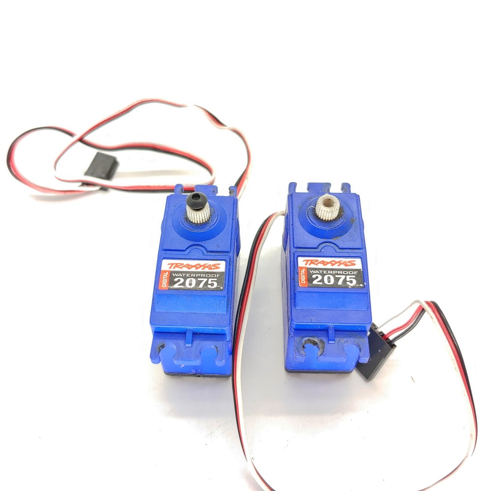 2x Traxxas 2075 Waterproof Servos Used