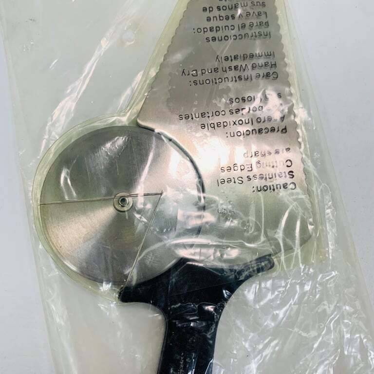 Nuwave Pizza Server with Stainless Steel Cutter