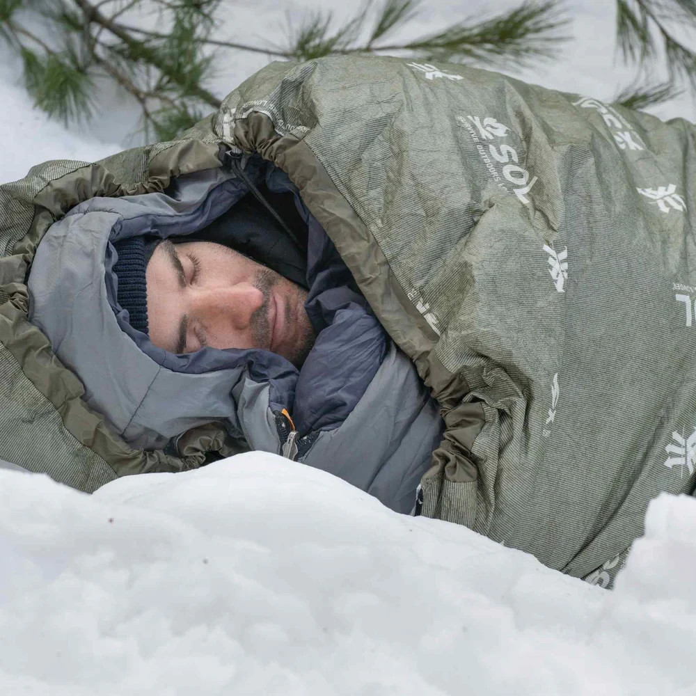 SOL SURVIVE OUTDOORS LONGER GREEN ESCAPE BIVVY BIVOUAC WITH HOOD - BRAND NEW