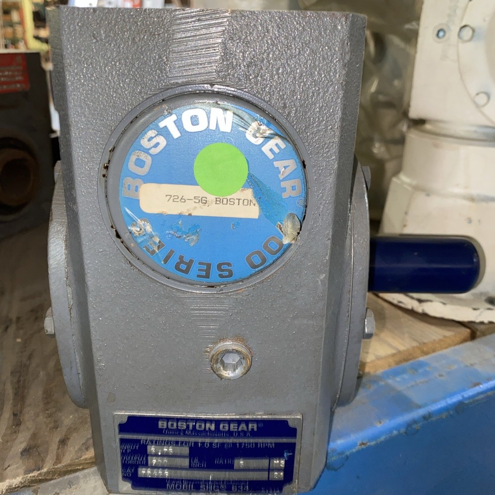 Boston Gear 726-5G Right Angle Worm Gear Speed Reducer - Solid Shaft,