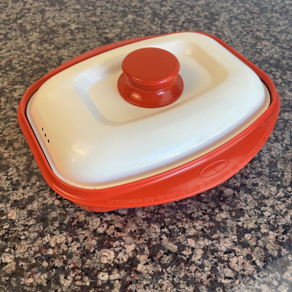 VTG RANGE MATE MICROWAVE GRILL pan steaks RED/WHITE RECTANGULAR covered dish