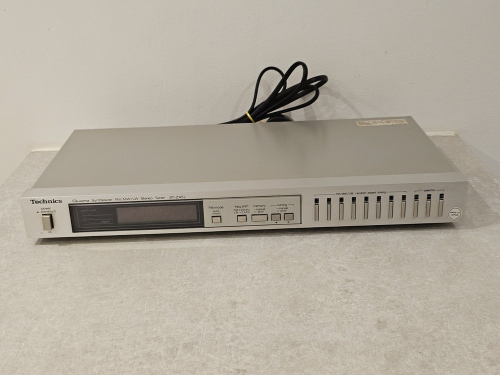 Technics ST-Z45L Stereo Quartz Synthesizer Tuner  TESTED WORKING