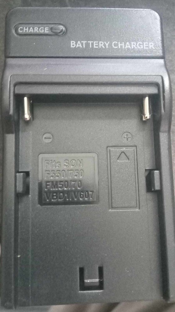 LED Mountable Light for Camera / Video Camera - Excellant Christmas Gift!