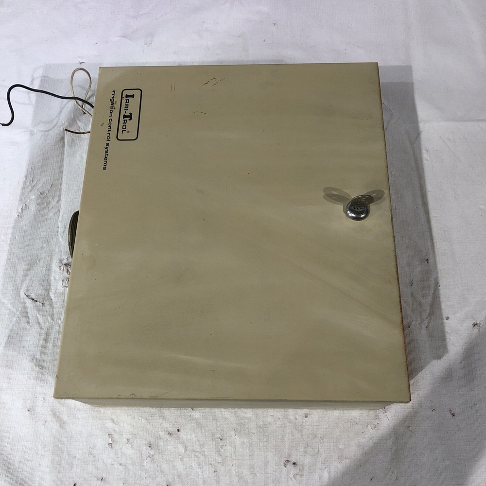 Irri-Trol MC-8 Plus Vintage Watering Controller System
