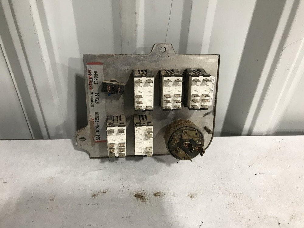 2006-2007 Peterbilt 379 IGNITION Dash Panel - Used