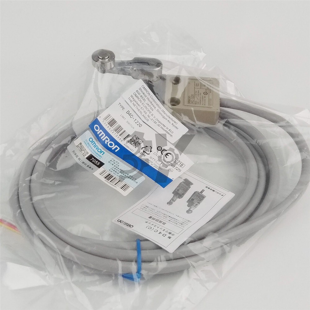 ONE NEW D4C-1220 OMRON Limit Switch