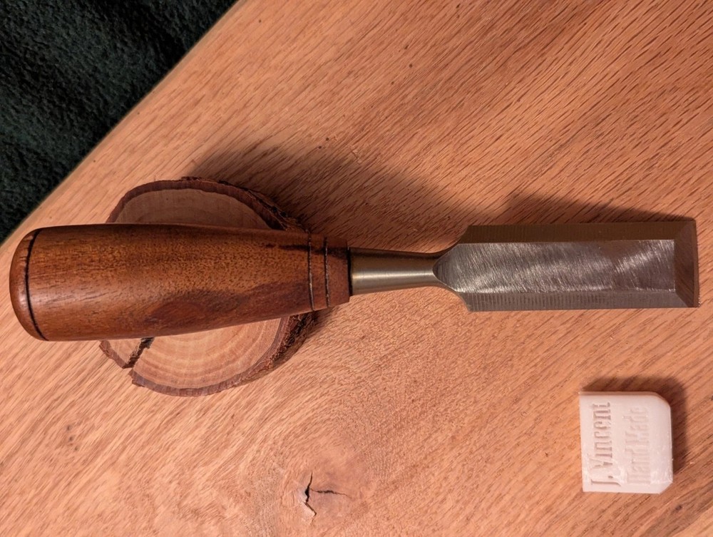 1"  Valkyrie Butt Style Bench Chisel  with Exotic Yaje Negra Handle