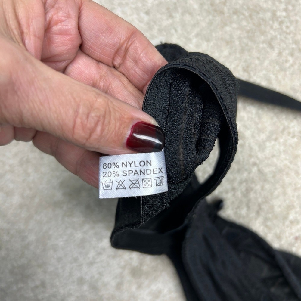 VKVR Black Underwire Halter Bra 34C Womens NWT Adjustable Strap