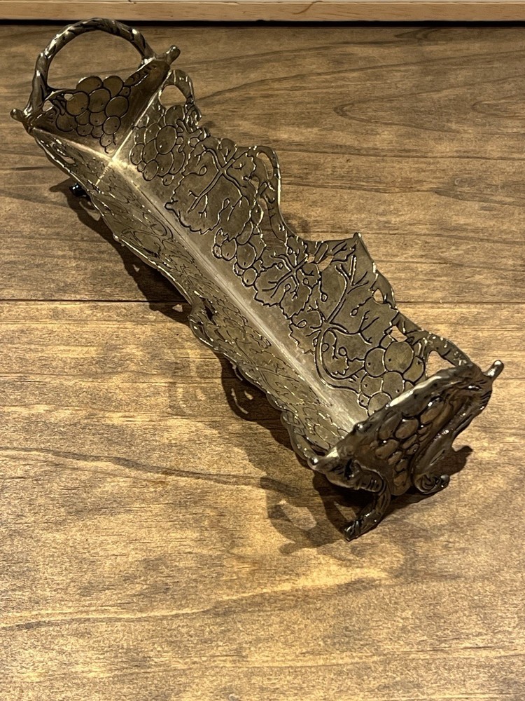 Vintage Studio Silversmiths Cracker Holder Grapevine Design Serve Ware 9” VTG