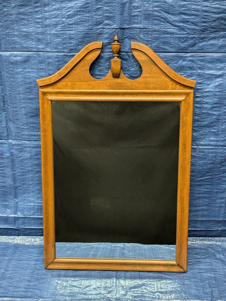 Ethan Allen Heirloom Maple Nutmeg Wall Mirror