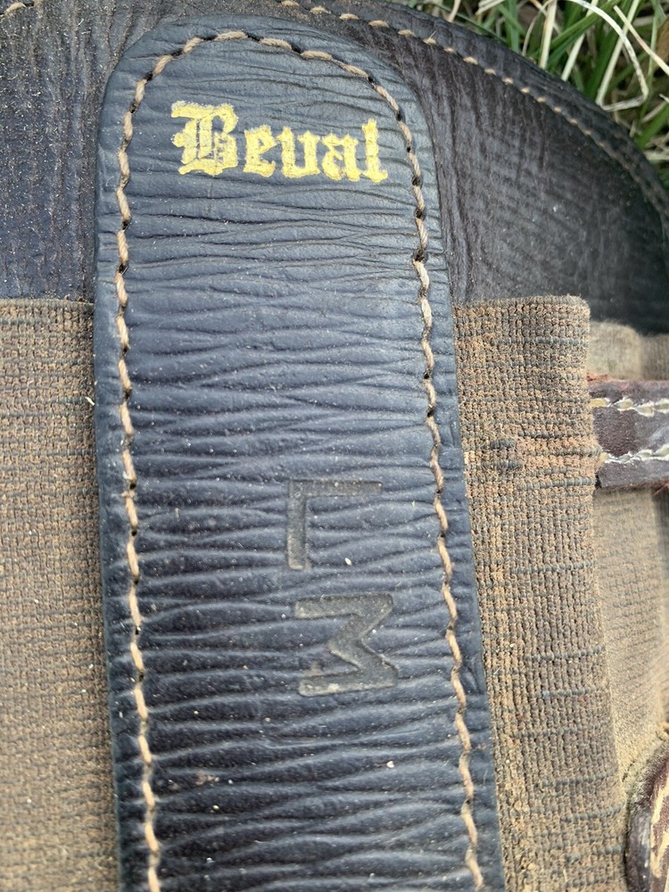 Bevel Leather Open Front Jumping Boots *old. well used*