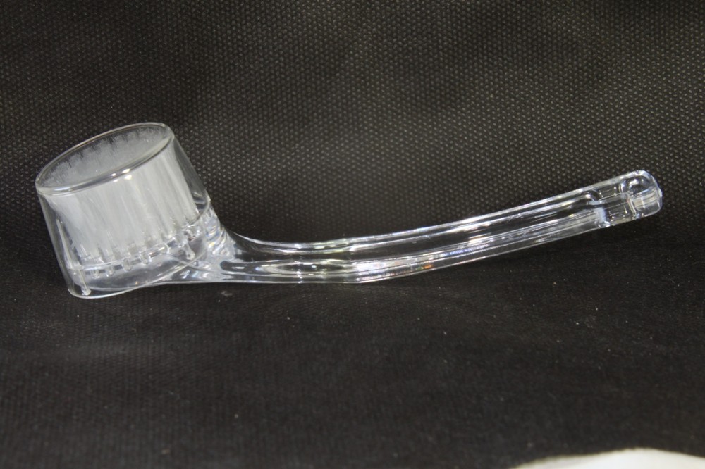 Jordan Essentials (new) MINERAL MAKEUP BRUSH - CLEAR