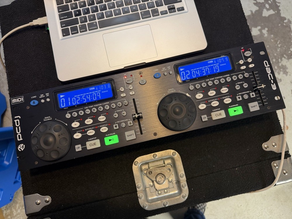 PCDJ DAC 3 Digital Audio Virtual DJ Pro Rackmount Mobile DJ Controller