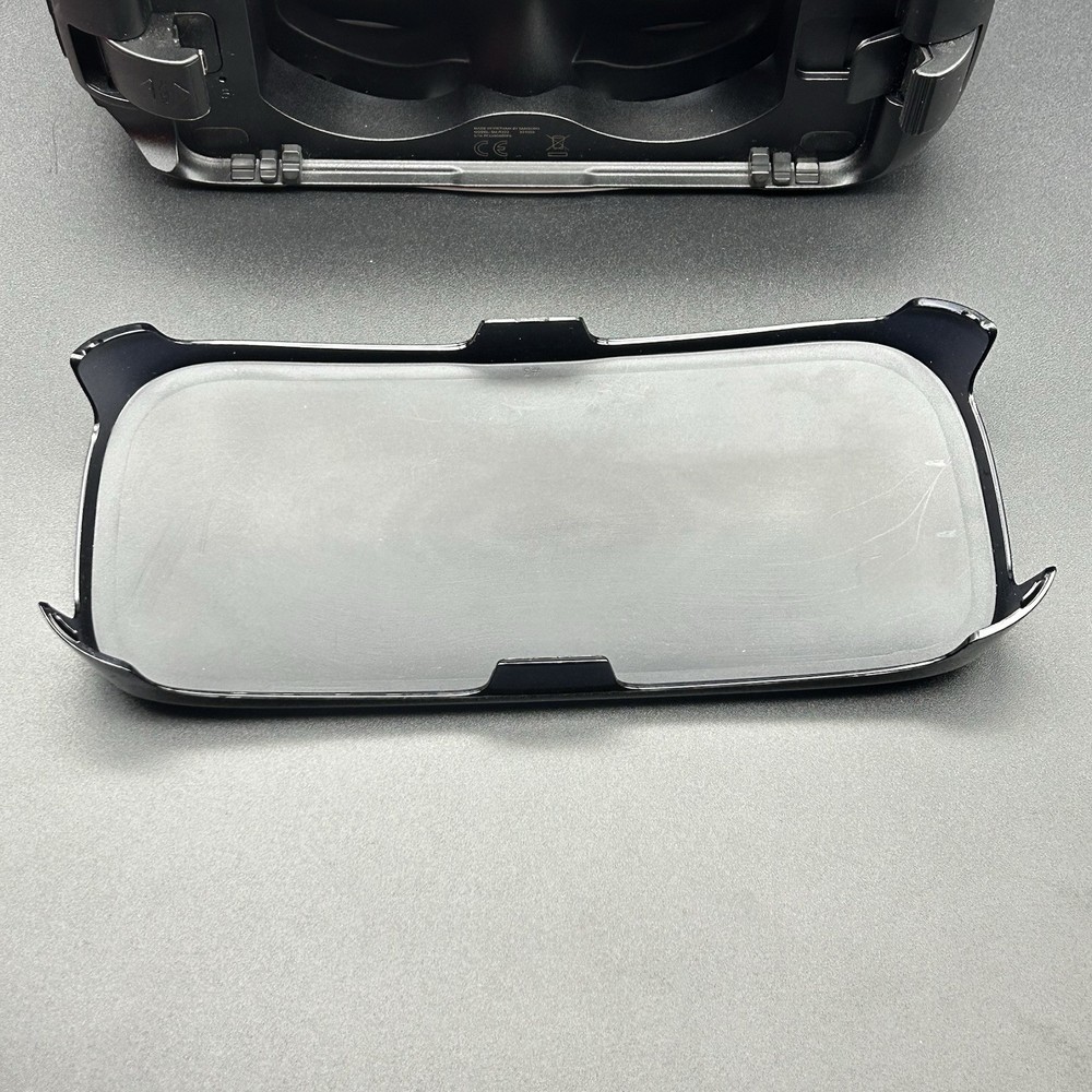 Samsung Gear VR Oculus Virtual Reality Headset SM-R322 (Includes Strap + Cover)